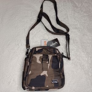 Lug Infinity Can Can Crossbody Bag New W Tag